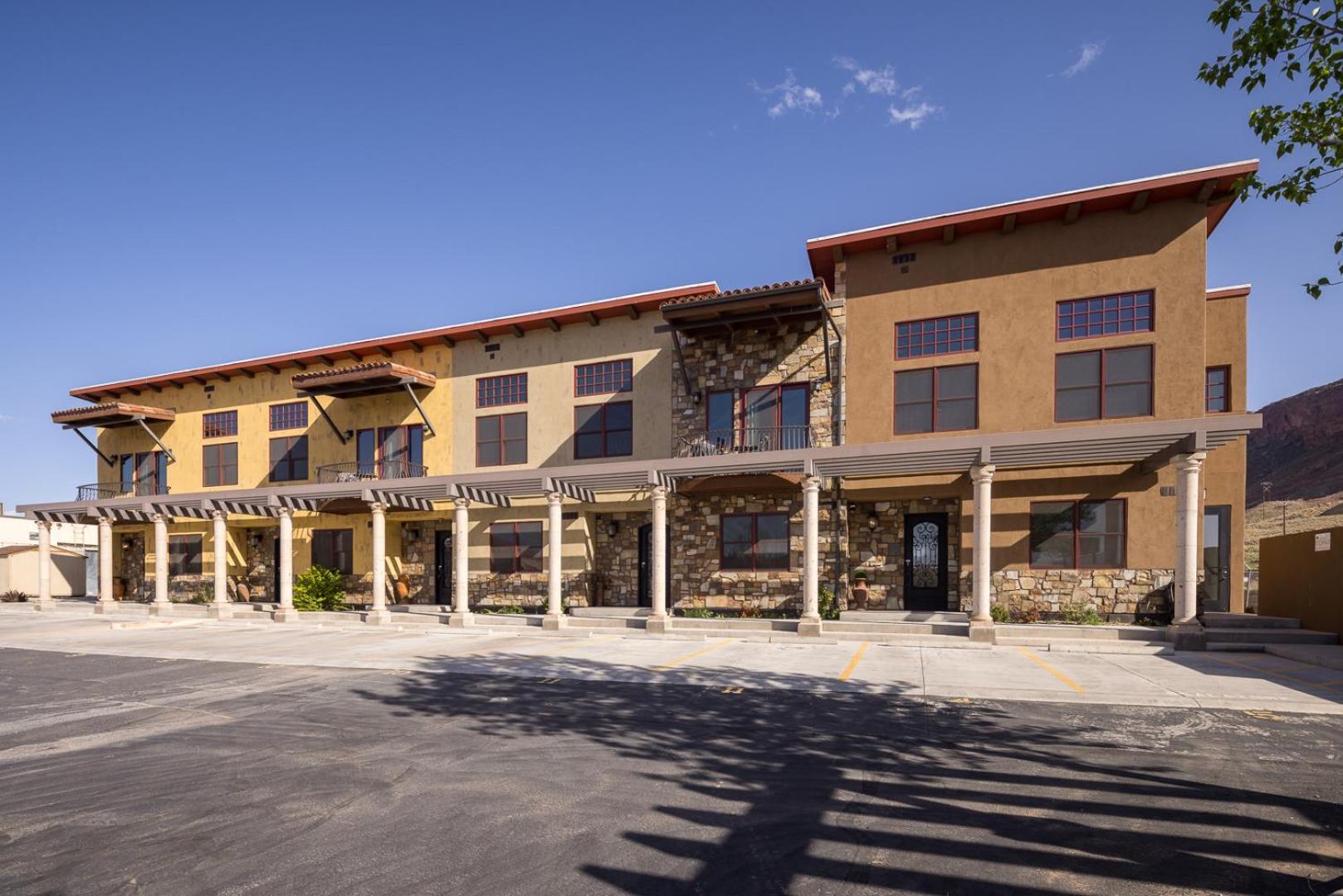 Unique Downtown Rental - La Dolce Vita Villas #5 Moab Kültér fotó